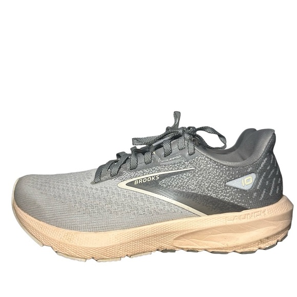Brooks Launch 10 womens 7.5 grey/crystal grey/pale Peach colorway breathable run - Picture 8 of 10
